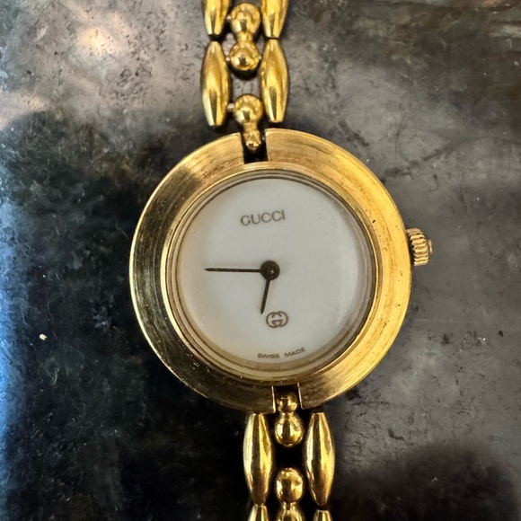 Gucci watch - Picture 2 of 9